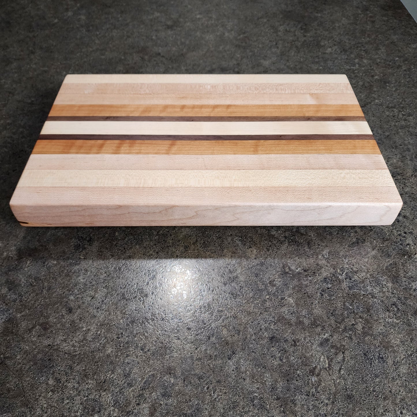 Edge Grain Cutting Board(medium)