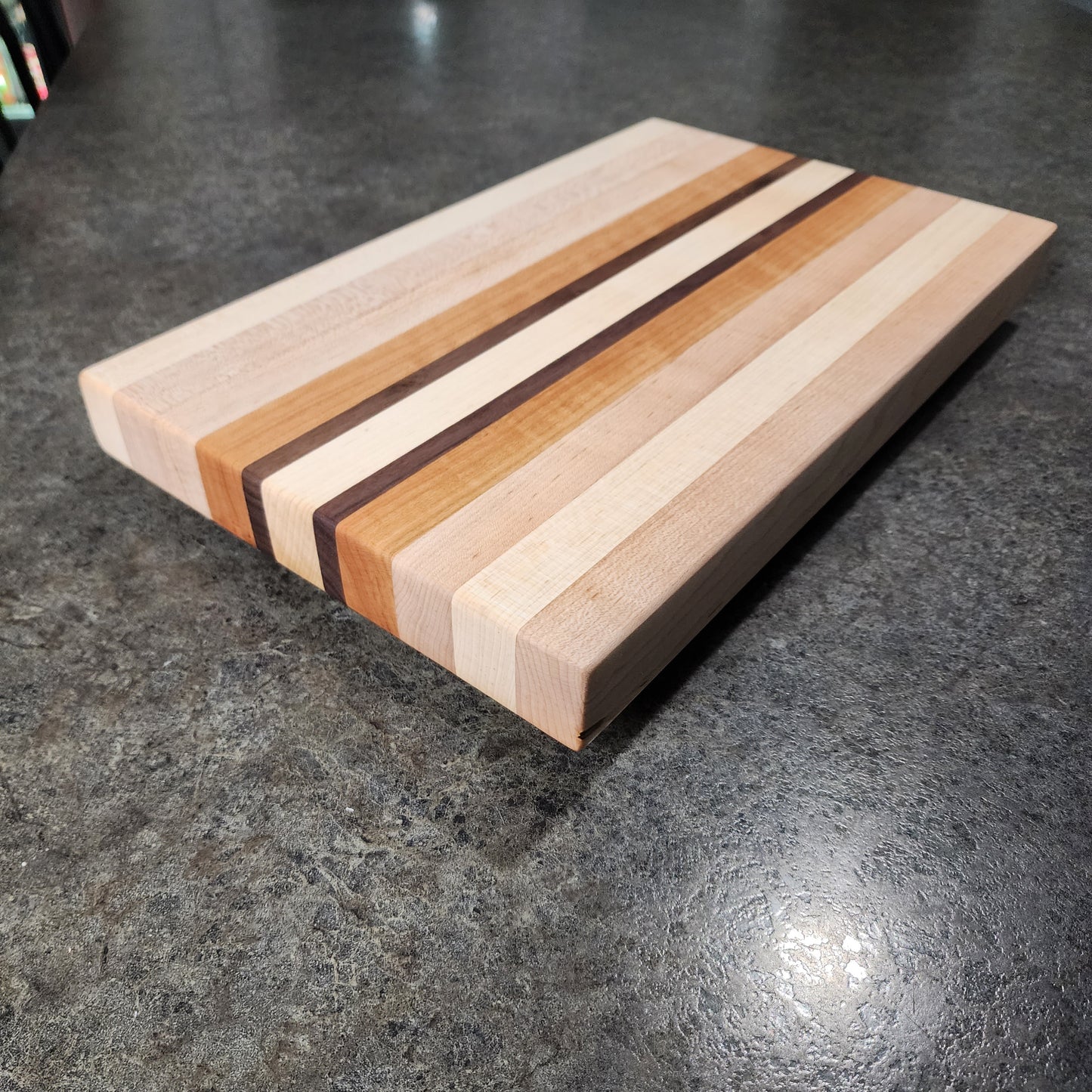 Edge Grain Cutting Board(medium)