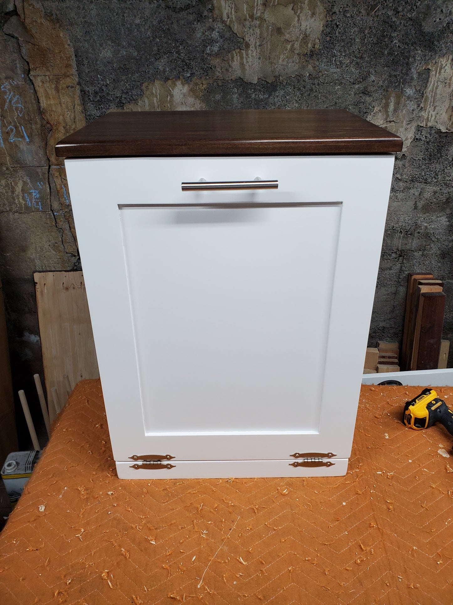 Trash Can Cabinet (White)