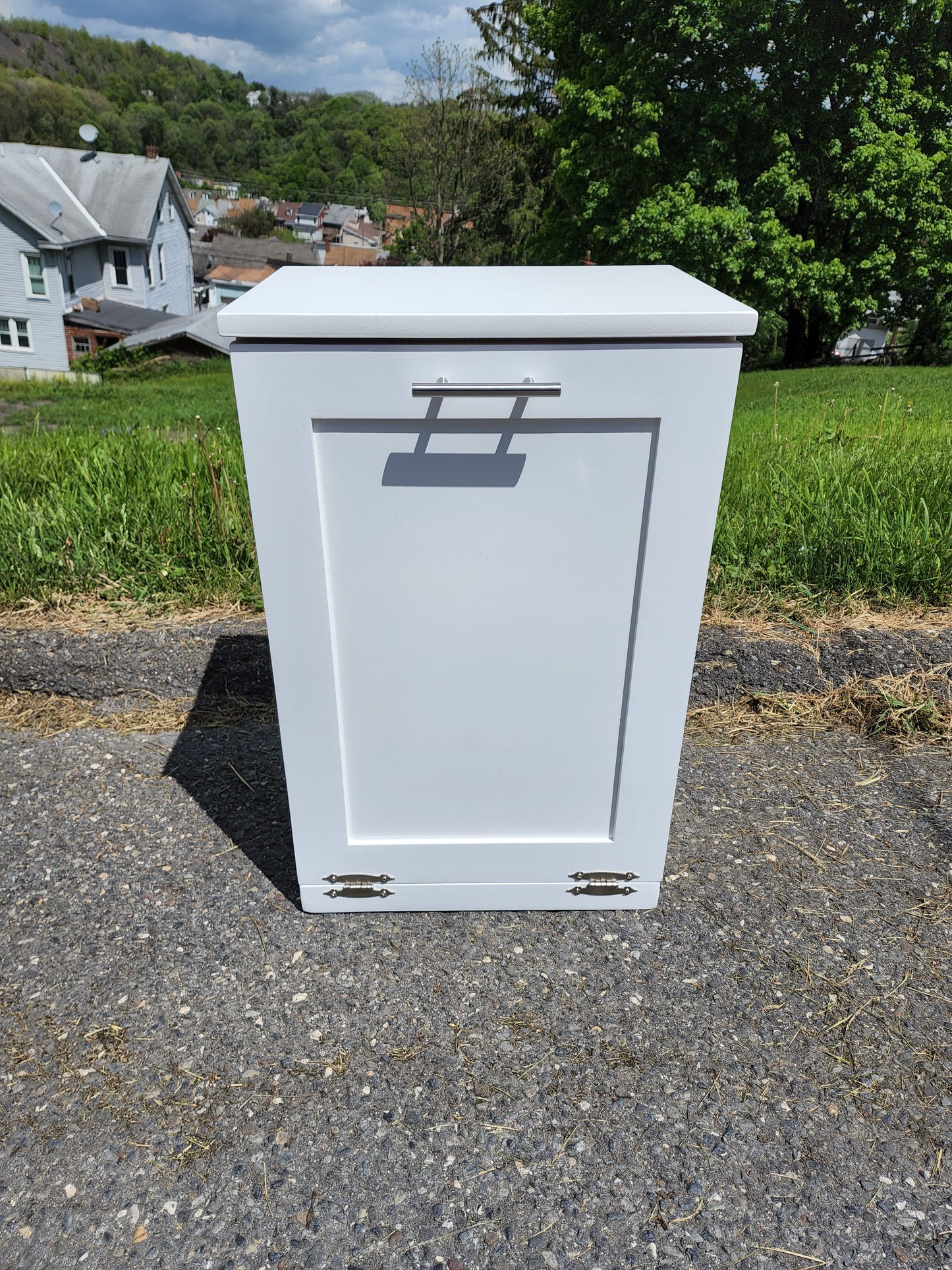 Trash Can Cabinet (White)