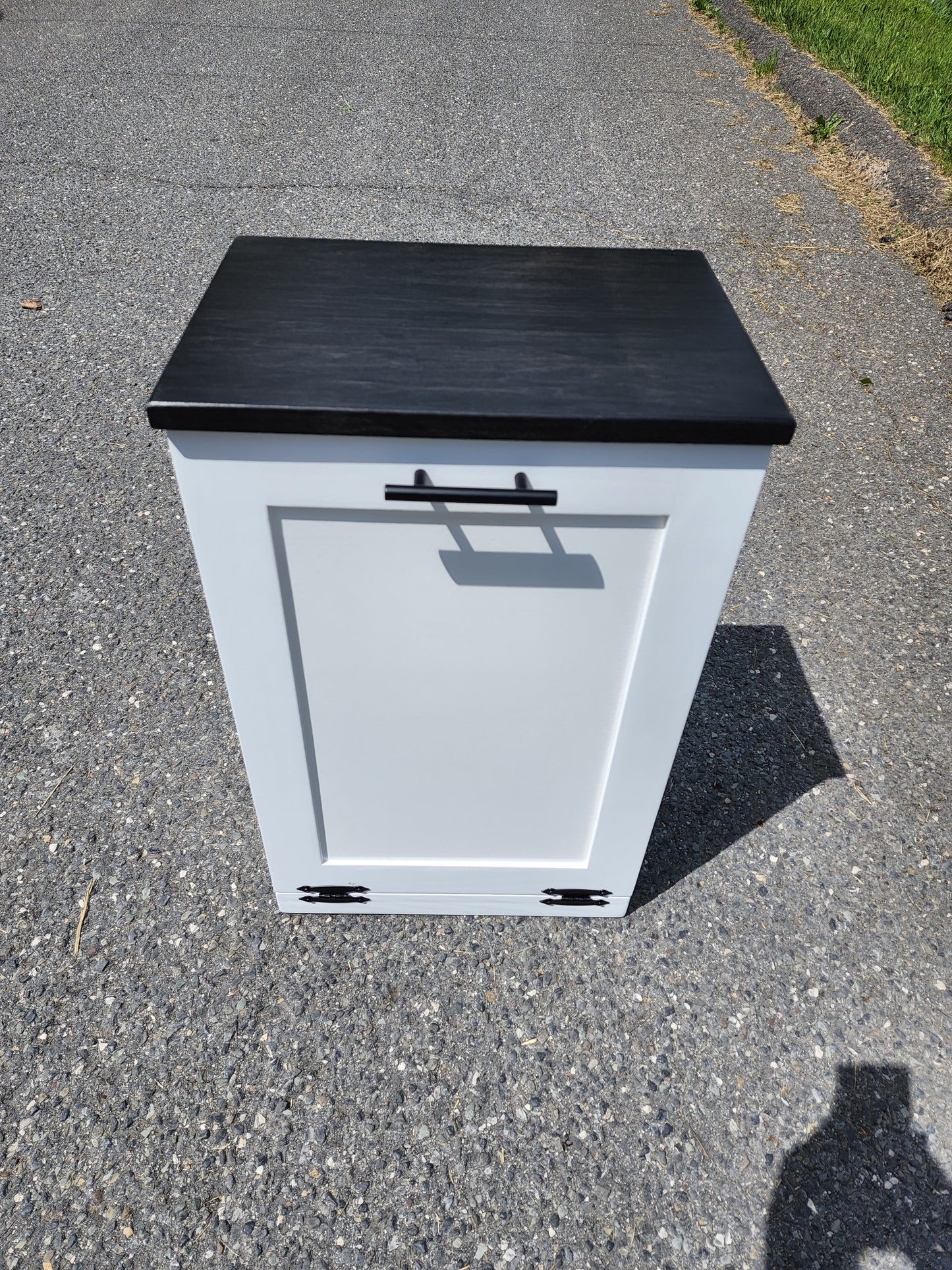 Trash Can Cabinet (White)